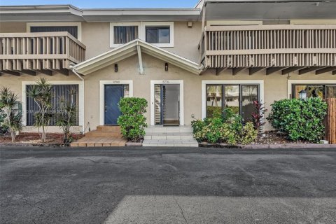 Touwnhouse à vendre à North Miami Beach, Floride: 3 chambres, 179.86 m2 № 1969124 - photo 3