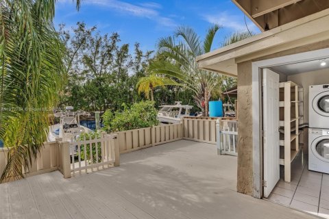 Touwnhouse à vendre à North Miami Beach, Floride: 3 chambres, 179.86 m2 № 1969124 - photo 25