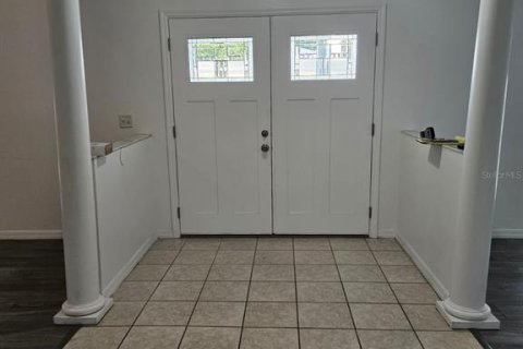 Casa en alquiler en Tampa, Florida, 3 dormitorios, 177.54 m2 № 1825234 - foto 3