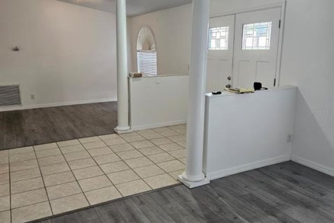 Casa en alquiler en Tampa, Florida, 3 dormitorios, 177.54 m2 № 1825234 - foto 4