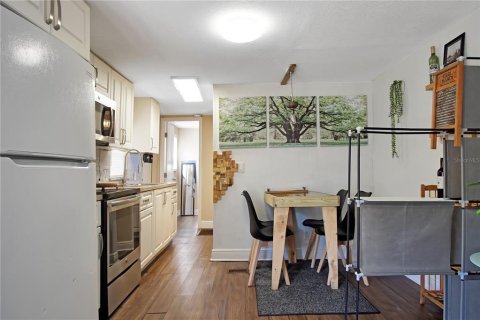 Apartamento en alquiler en Davenport, Florida, 2 dormitorios, 53.51 m2 № 2156277 - foto 4