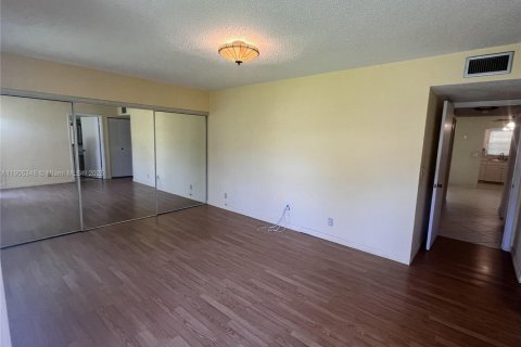 Condominio en venta en Delray Beach, Florida, 2 dormitorios, 110.18 m2 № 1956143 - foto 12