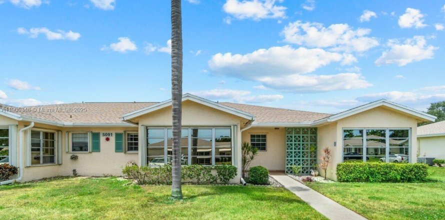 Condominio en Delray Beach, Florida, 2 dormitorios  № 1956143