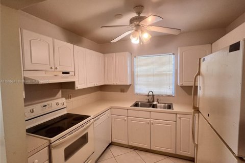 Condominio en venta en Delray Beach, Florida, 2 dormitorios, 110.18 m2 № 1956143 - foto 9