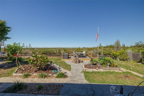 House in Hudson, Florida 3 bedrooms, 147.53 sq.m. № 1584025 - photo 29