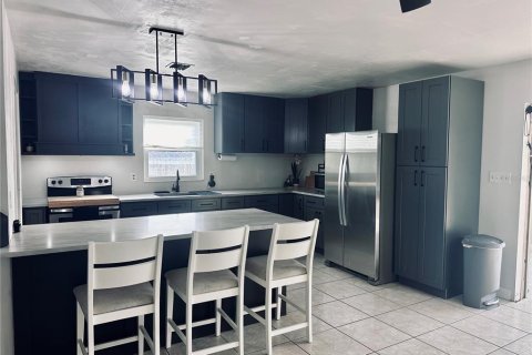 House in Lake Placid, Florida 3 bedrooms, 139.91 sq.m. № 1637023 - photo 3