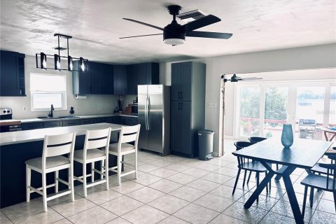 House in Lake Placid, Florida 3 bedrooms, 139.91 sq.m. № 1637023 - photo 5