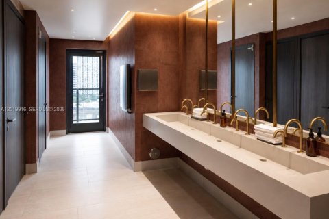 Купить кондоминиум в Майами, Флорида 25.55м2, № 2086108 - фото 7