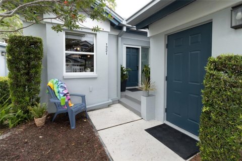Condominio en alquiler en Sarasota, Florida, 2 dormitorios, 104.98 m2 № 1842086 - foto 2