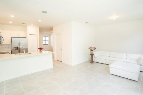 Townhouse in Homestead, Florida 3 bedrooms, 157.47 sq.m. № 1856913 - photo 9