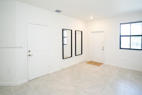 Townhouse in Homestead, Florida 3 bedrooms, 157.47 sq.m. № 1856913 - photo 3