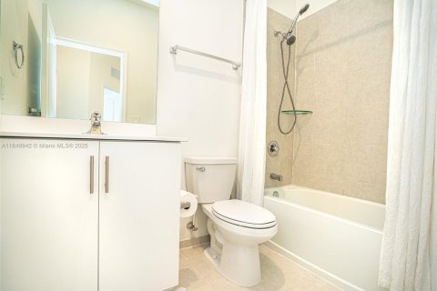 Townhouse in Homestead, Florida 3 bedrooms, 157.47 sq.m. № 1856913 - photo 27
