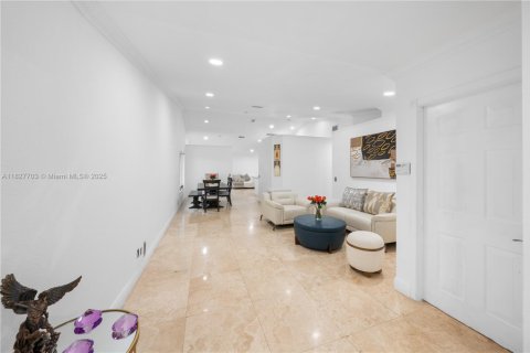 Villa ou maison à vendre à Weston, Floride: 3 chambres, 143.26 m2 № 1977221 - photo 16