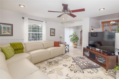 Villa ou maison à vendre à Boca Raton, Floride: 4 chambres, 207.17 m2 № 1623917 - photo 6