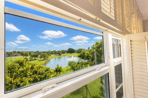 Condominio en venta en Pompano Beach, Florida, 3 dormitorios, 139.35 m2 № 2352981 - foto 17