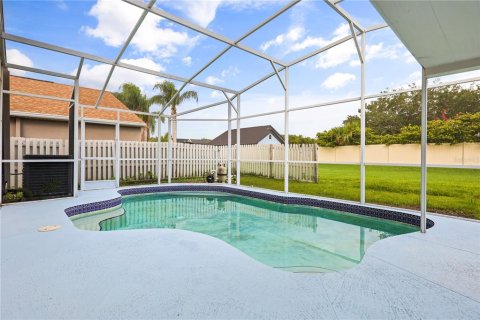 House in Orlando, Florida 4 bedrooms, 177.44 sq.m. № 2195662 - photo 29