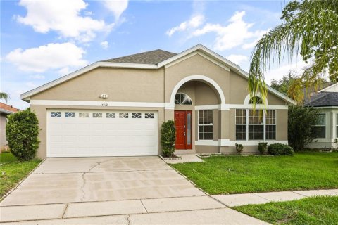House in Orlando, Florida 4 bedrooms, 177.44 sq.m. № 2195662