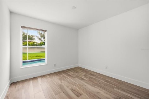 House in Orlando, Florida 4 bedrooms, 177.44 sq.m. № 2195662 - photo 23