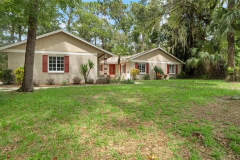 House in Altamonte Springs, Florida 3 bedrooms, 188.68 sq.m. № 1912774 - photo 2