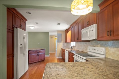 House in Altamonte Springs, Florida 3 bedrooms, 188.68 sq.m. № 1912774 - photo 11
