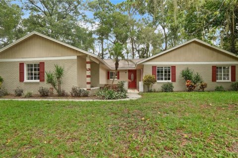 House in Altamonte Springs, Florida 3 bedrooms, 188.68 sq.m. № 1912774 - photo 1
