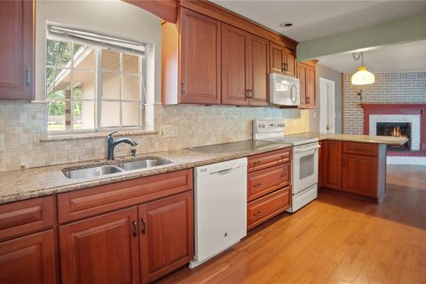 House in Altamonte Springs, Florida 3 bedrooms, 188.68 sq.m. № 1912774 - photo 10
