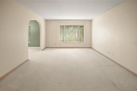 House in Altamonte Springs, Florida 3 bedrooms, 188.68 sq.m. № 1912774 - photo 4