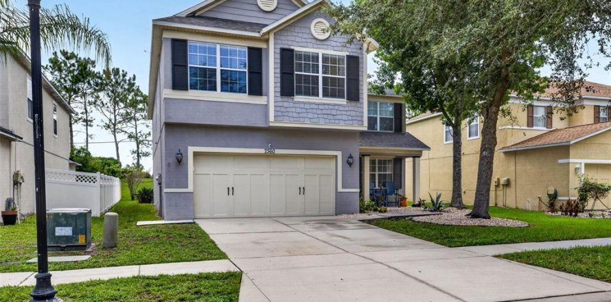 Villa ou maison à Wesley Chapel, Floride 4 chambres, 322.74 m2 № 2428635