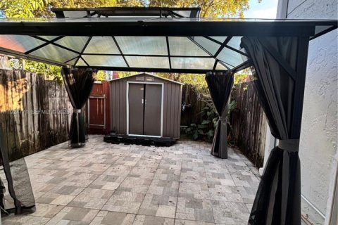 Снять в аренду кондоминиум в Майами, Флорида 2 спальни, 105.91м2, № 1982819 - фото 12