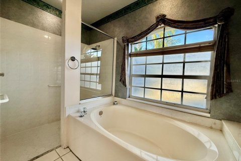 Villa ou maison à vendre à Sarasota, Floride: 4 chambres, 200.58 m2 № 2419184 - photo 22