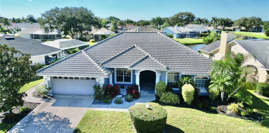 Villa ou maison à Sarasota, Floride 4 chambres, 200.58 m2 № 2419184