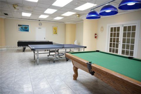 Снять в аренду кондоминиум в Холливуд, Флорида 2 спальни, 115.94м2, № 1506269 - фото 30