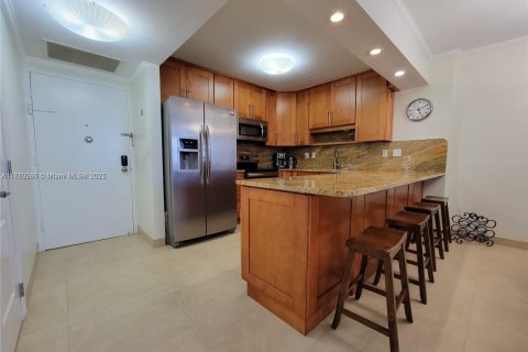 Copropriété à louer à Hollywood, Floride: 2 chambres, 115.94 m2 № 1506269 - photo 11