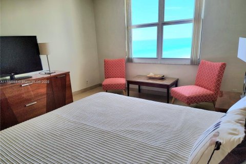 Copropriété à louer à Hollywood, Floride: 2 chambres, 115.94 m2 № 1506269 - photo 16