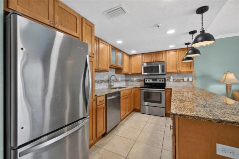 Condo in Indian Rocks Beach, Florida, 1 bedroom  № 2417023 - photo 12