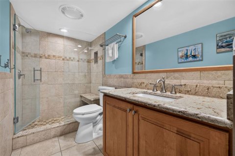 Condo in Indian Rocks Beach, Florida, 1 bedroom  № 2417023 - photo 15