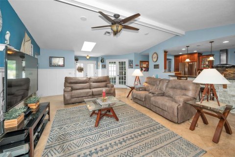 Casa en venta en New Port Richey, Florida, 3 dormitorios, 172.43 m2 № 1910930 - foto 7