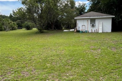 House in DeLand, Florida 3 bedrooms, 135.73 sq.m. № 2144212 - photo 11
