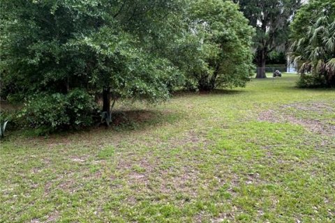 House in DeLand, Florida 3 bedrooms, 135.73 sq.m. № 2144212 - photo 8
