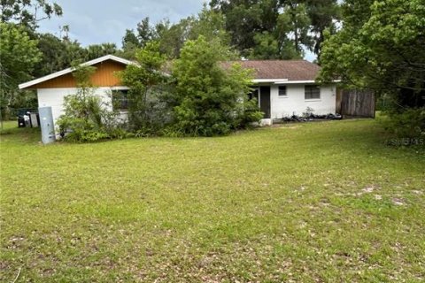 House in DeLand, Florida 3 bedrooms, 135.73 sq.m. № 2144212 - photo 9