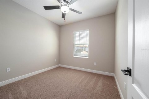 House in Kissimmee, Florida 4 bedrooms, 168.25 sq.m. № 1548602 - photo 6