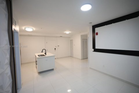 Copropriété à louer à Miami, Floride: 2 chambres, 91.97 m2 № 1976608 - photo 7