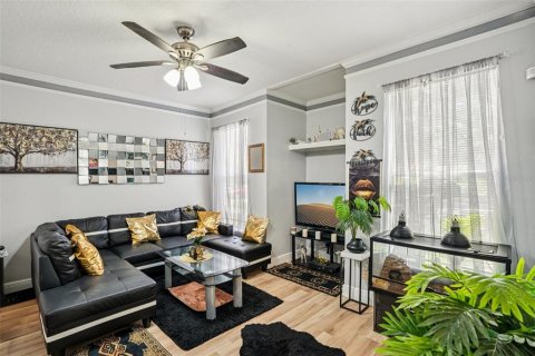 Condominio en venta en Tampa, Florida, 2 dormitorios, 91.32 m2 № 2145341 - foto 4