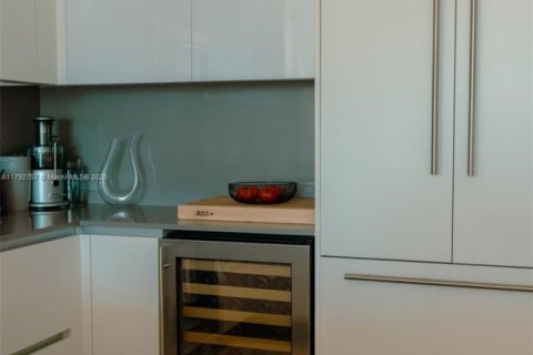Купить кондоминиум в Майами, Флорида 3 спальни, 152.45м2, № 1657667 - фото 22