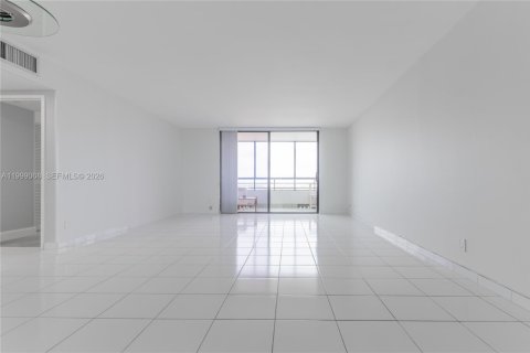 Condo à Hallandale Beach, Floride, 2 chambres  № 2060781