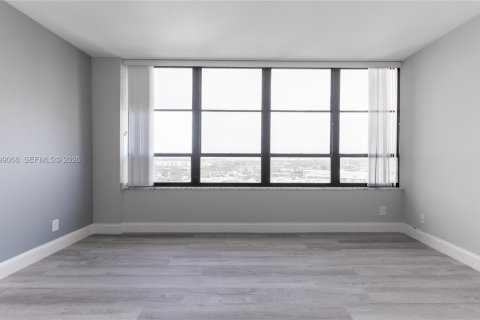 Copropriété à louer à Hallandale Beach, Floride: 2 chambres, 130.06 m2 № 2060781 - photo 29