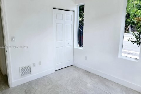 Copropriété à louer à Miami, Floride: 2 chambres № 2265274 - photo 10