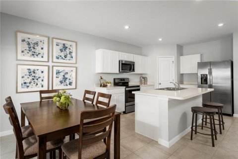 House in Bradenton, Florida 3 bedrooms, 134.8 sq.m. № 1909762 - photo 6