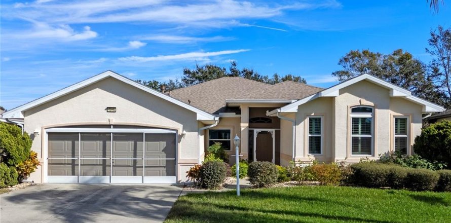 Villa ou maison à Leesburg, Floride 3 chambres, 177.26 m2 № 1542960