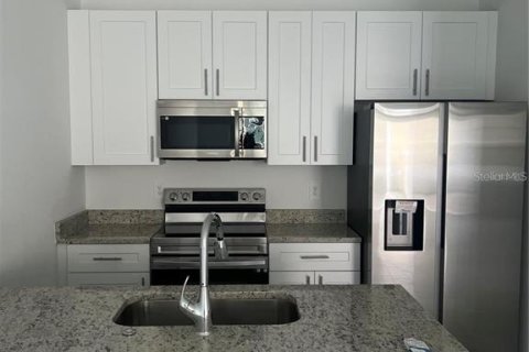 Appartement à louer à Kissimmee, Floride: 2 chambres, 101.17 m2 № 1514438 - photo 5